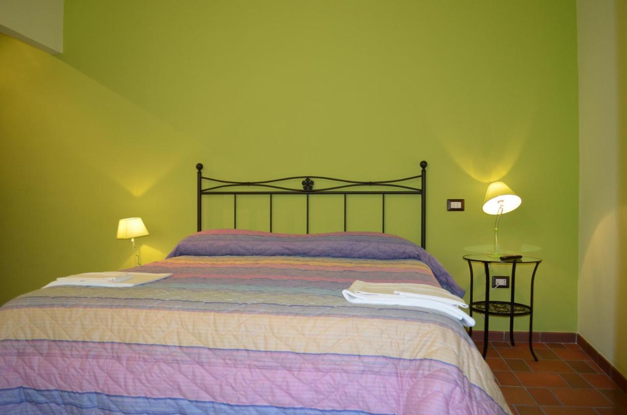 B&B La Casa Di Giulietta Castelmezzano Exterior photo